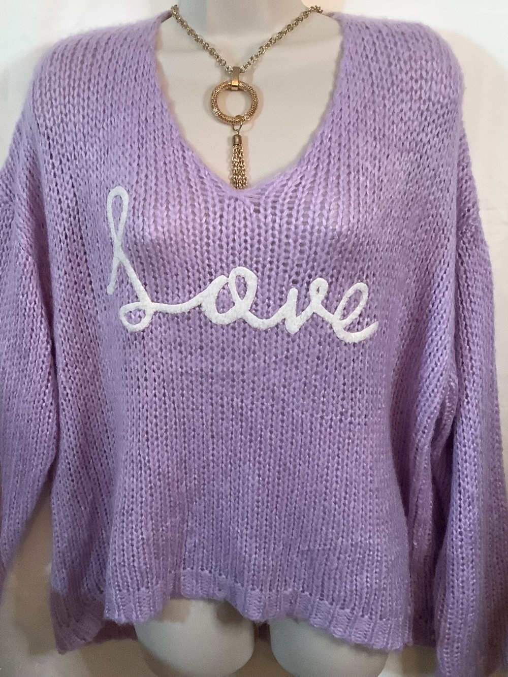 EUC purple soft oversized sweater “Love” sz. L